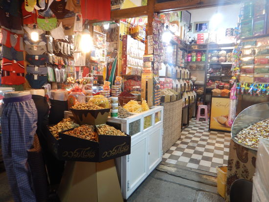 Wirklich bunt und den Gerüchen von Gewürzen in der Luft, wie man das vom Orient kennt 