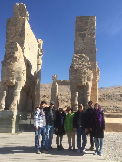v.l. Tourguide und zwei Leute aus Teheran,me und die anderen drei aus Kanada, nettes Trüppchen 