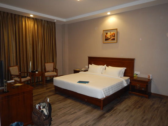 Hier noch meine Luxushütte aus Naui Puyi Taw 