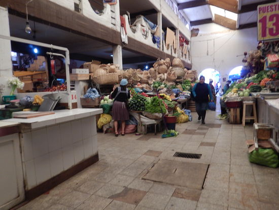 So kann man sich den Mercado in Sucre mal vorstellen..