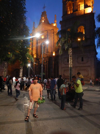 Das ist der Plaza 24 Septiembre in Santa Cruz