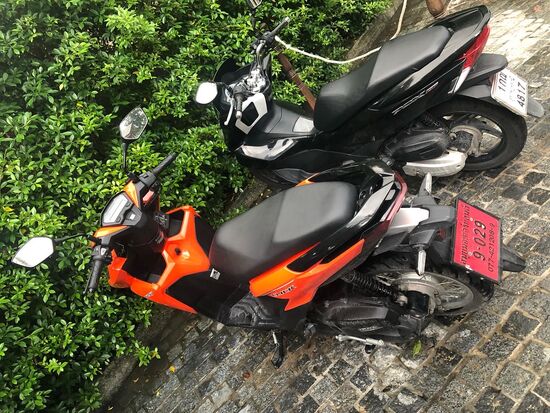 und mein kleiner roter Flitzer !