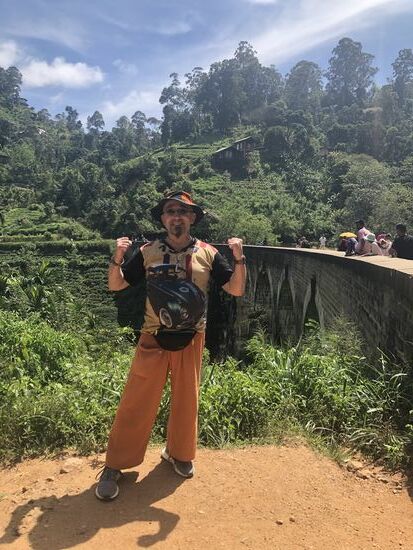 Mit Bridge im Hintergrund �