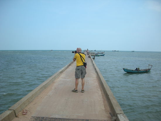 Das macht Alex den ganzen lieben Tag lang.... fotografieren! 
Rach Ham