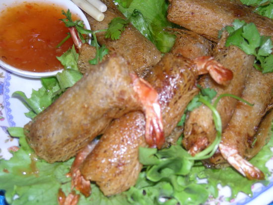 Es ist ja wohl offensichtlich, was hier fuer Schwaenze aus den Fruehlingsrollen gucken!? Hmmmmmmmmm