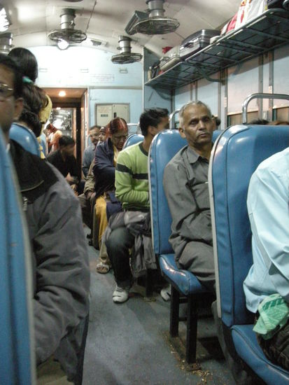 und es zieht, weil ueberall Fenster auf sind...