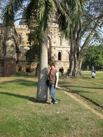 Denise unter ner Palme