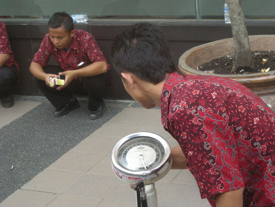 20kg pro Person dürfen mit in den Bus, Rp. 3.ooo pro kg Übergepäck