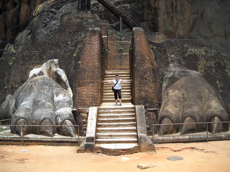 letztes Stueck Treppen bevor man oben ist