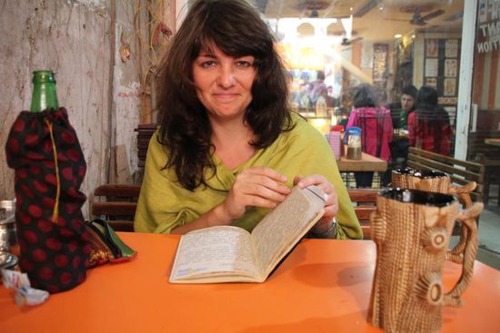 Bier statt aus der Teekanne im Säckchen