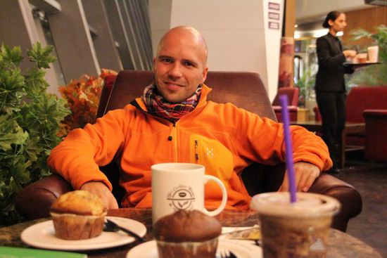 Die Abflugs-Tradition: Muffins mit Kaffee &amp; Co am Flughafen