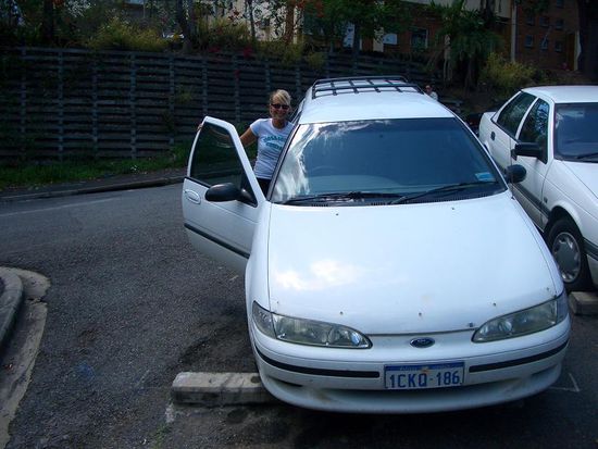 So und das ist unsere neue Errungenschaft. Ein Ford Falcon Station Wagon, mit netten 240 PS. Ich hoffe wir haben damit viel spass...