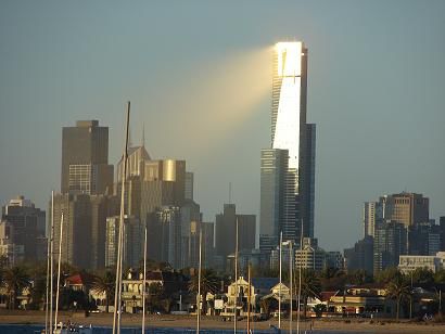 Sonnenuntergansstimmung in Melbourne
(Eureka Tower mit goldenem Top)