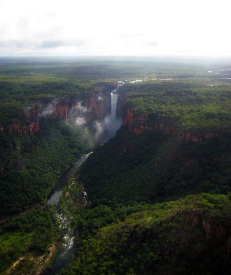 Jim Jim Falls vom Flugzeug aus betrachtet.