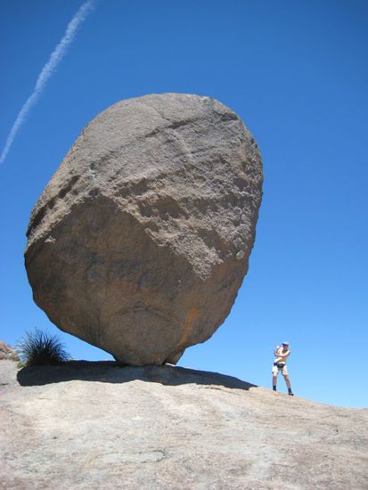 Balancing Rock auf den Pyramids