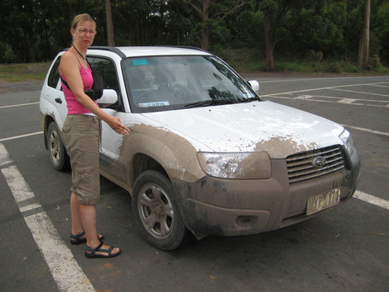 Ja, ja! Kaum gewaschen, schon musste Michi wieder in den Dreck fahren!