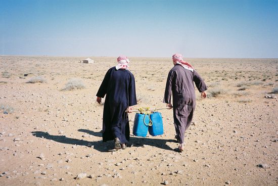 ... um z.B. Wasser von ihnen zu holen, wenn unser Wasser mal alle ist