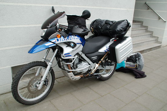 Vollbepackt - kurz vor dem Abflug