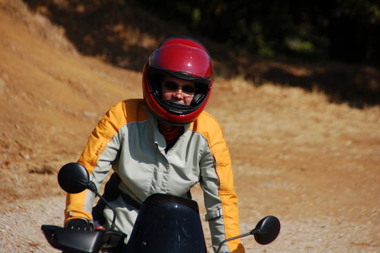 ....diverser Aktivitaeten auf unbefestigten Pisten....