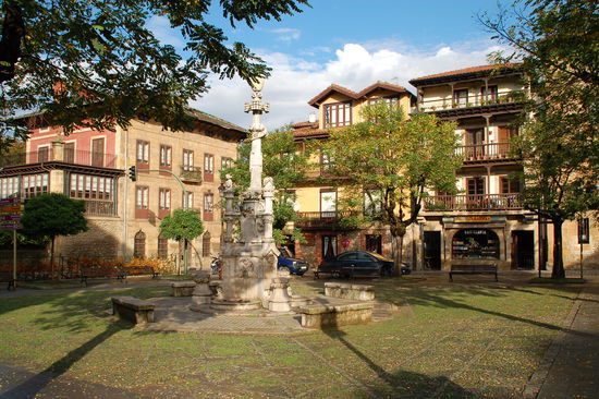 Comillas "Zentrum"