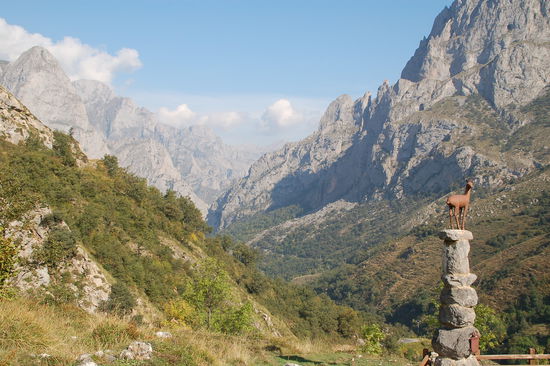 Abfahrt in die Schlucht von Cain
