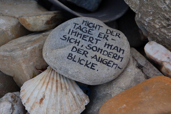 Oh, wie wahr - Pilgerstein am Cruz de Ferro