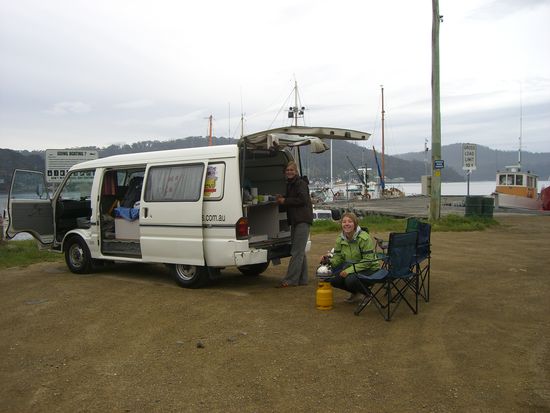 unser erster Stellplatz direkt am Hafen irgendwo auf der tasman peninsula