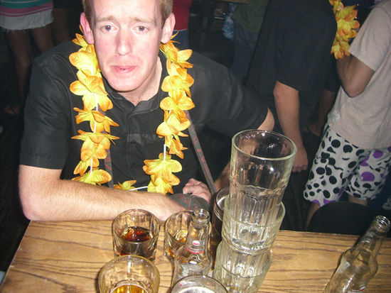 Keith der Alkoholiker (scherz... aber lustig is das foto schon)