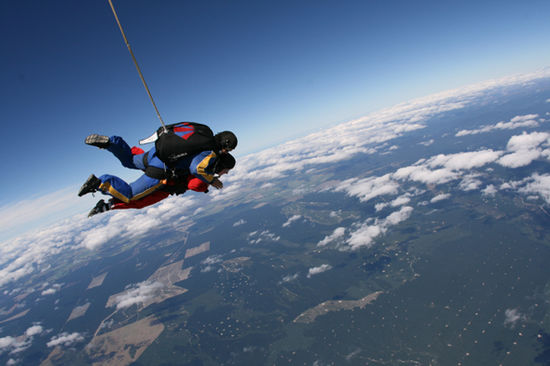 ike auch freefall yey