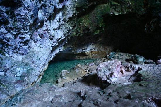 Orakei Korako gruene Grotte