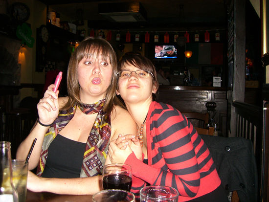 Miss Lucy und Superfrog (Aline) in Carrolls