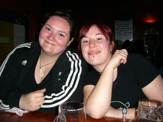 Megan und Tina