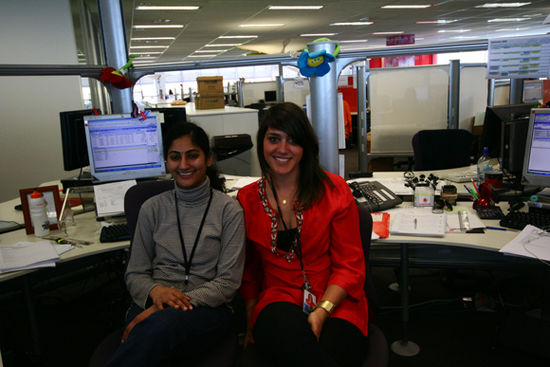 Shailaja (immernoch Indien) und Raea (halb Kiwi, halb Griechin)