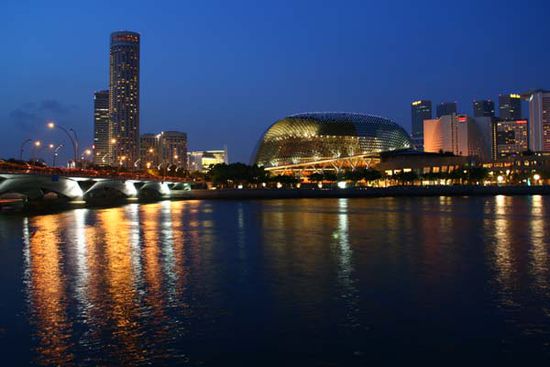 Espalande Theater at the bay und ein wenig mehr skyline