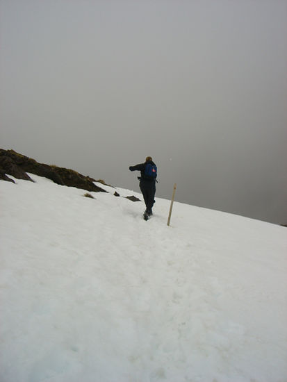 Michelle auf dem "wohlgeformten" Track ... 1 sekunde bevor sie beinahe gefallen waere... Im Hagel uebrigens