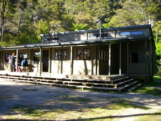 unsere Bark Bay Huette