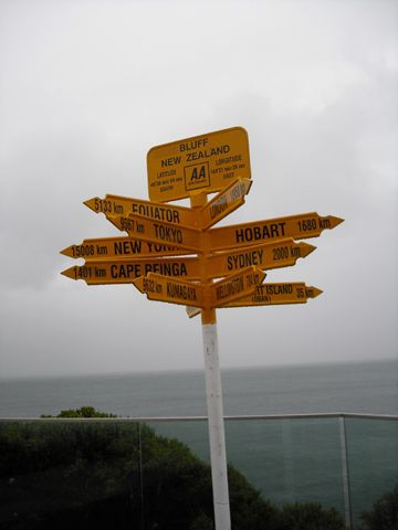 Das Ende vom Highway 1 ... das gegenstueck steht an Cape Reinga