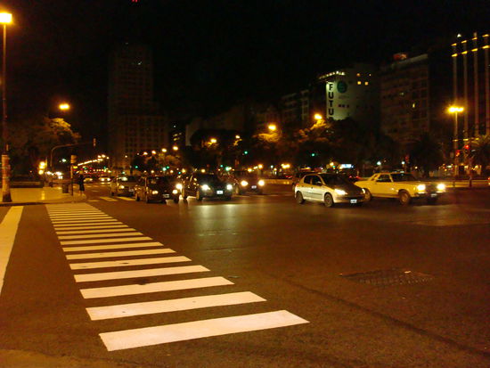 la avenida 9 de julio (eine Seite!)