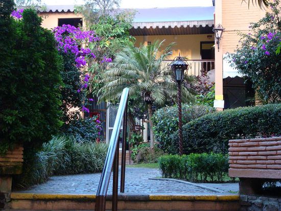 in diesem Haus ist zurzeit mein Schulzimmer(hab noch kein Foto gemacht)
Hier hab ich von 8:00-11:00 Spanisch Grammatik