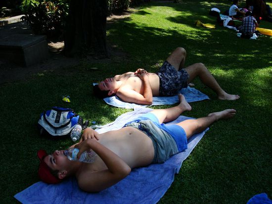 Angel und Gerardo, die Söhne von Connys Spanischlehrerin