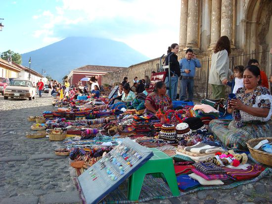 danach gingen wir noch an einen Markt im Zentrum