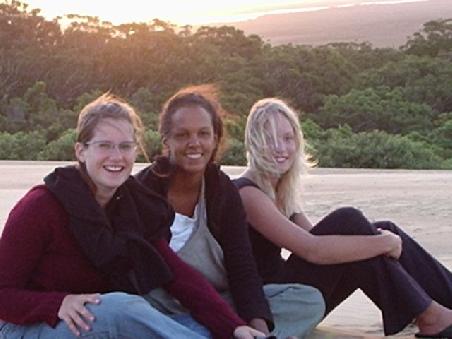 nette schwedin rechts und neesa und doro aus germany!