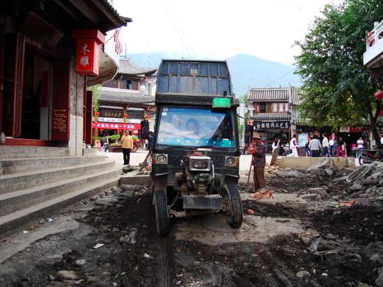 Strassenrenovation in Dali