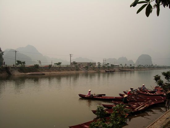 Die Boetchen, mit denen es auf dem Fluss zu den Perfume Pagoda ging!