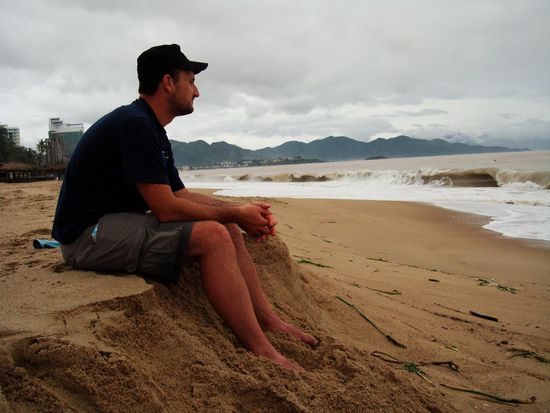 die sonst so ruhige Beach nun mit starker Brandung