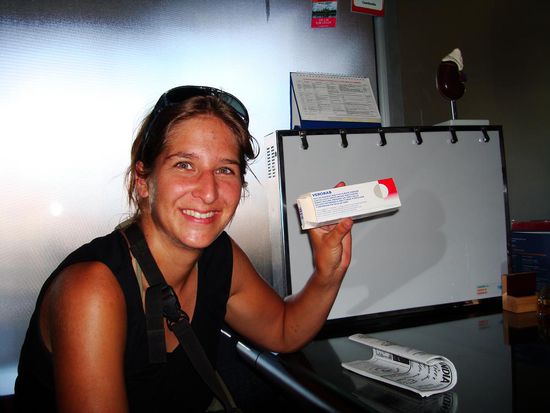 Dane nun wieder ohne Tollwut. Auf Dauer haette mich der Schaum auch ein wenig gestoert...