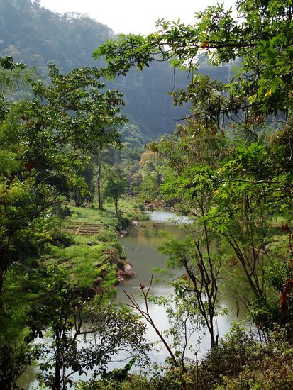 Ein kleiner Fluss auf unserem Fussmarsch.
