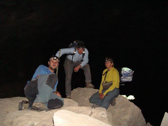 Hoehlenforscher-Team in Laos!