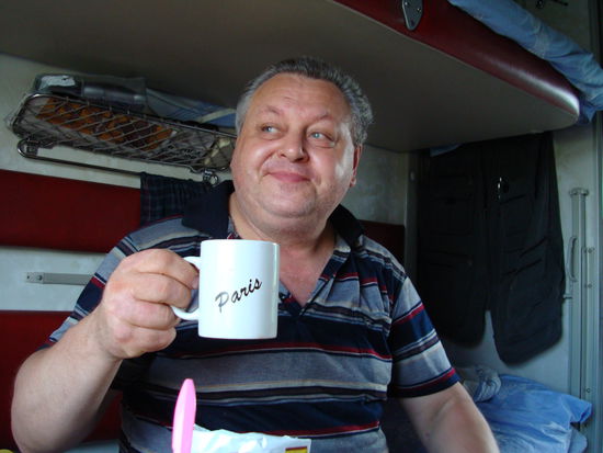 Anatoli, er wollte immer auf die Fotos mit seiner Tasse