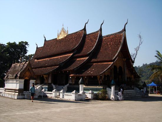 Vat Xieng Thong, 1560 als koenigliches Kloster erbaut. Eines der beeindruckensten Kloester von Laos!